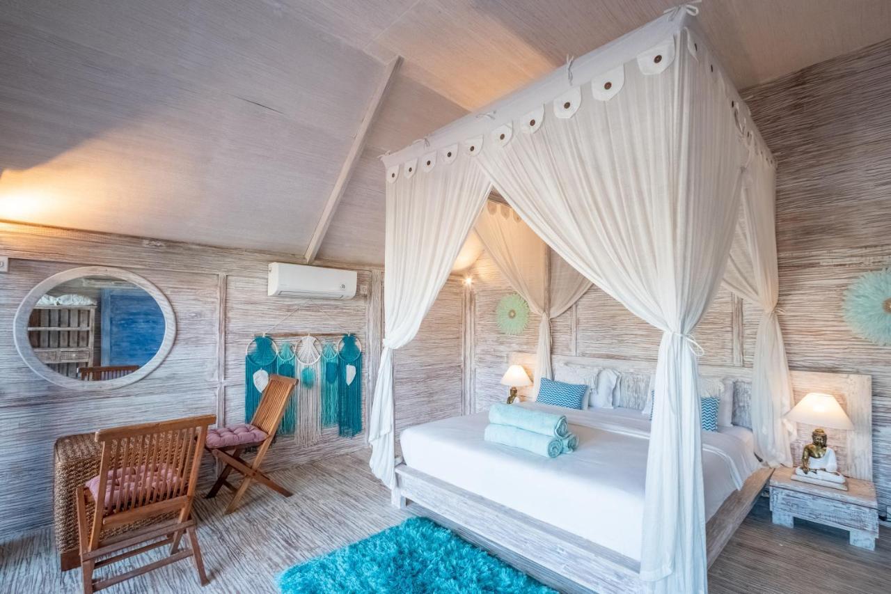 Апарт отель Seminyak Beach Hut Экстерьер фото
